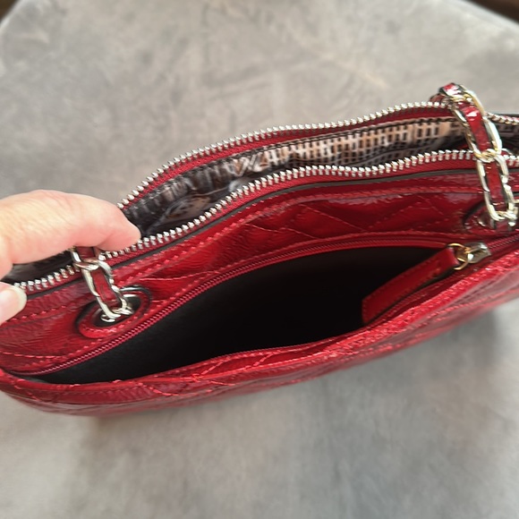 Kenneth Cole reaction, red bag - Picture 4 of 6